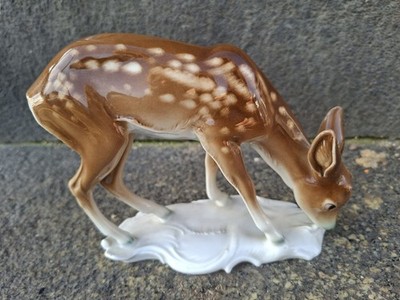 Porzellanfigur , Metzler & Ortloff  äsendes Reh , Kitz