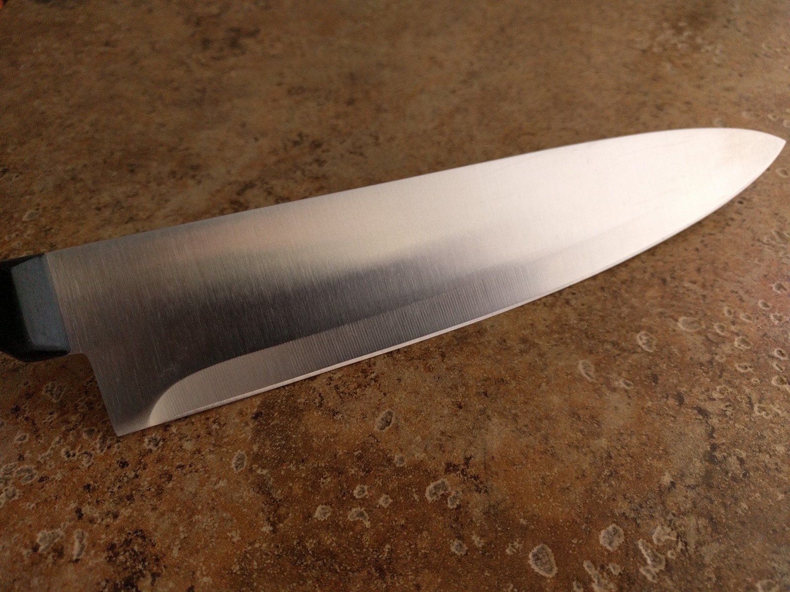 Chicago Cutlery Chef’s Knife 25F20D 8” Blade Black Handle 3 Rivet