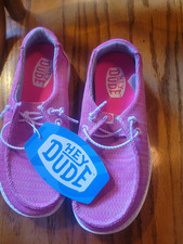 Hey Dudes Wendy Girls size Y 1 Bright Pink