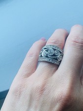 Vintage Ring Silver Colour Clear Stones