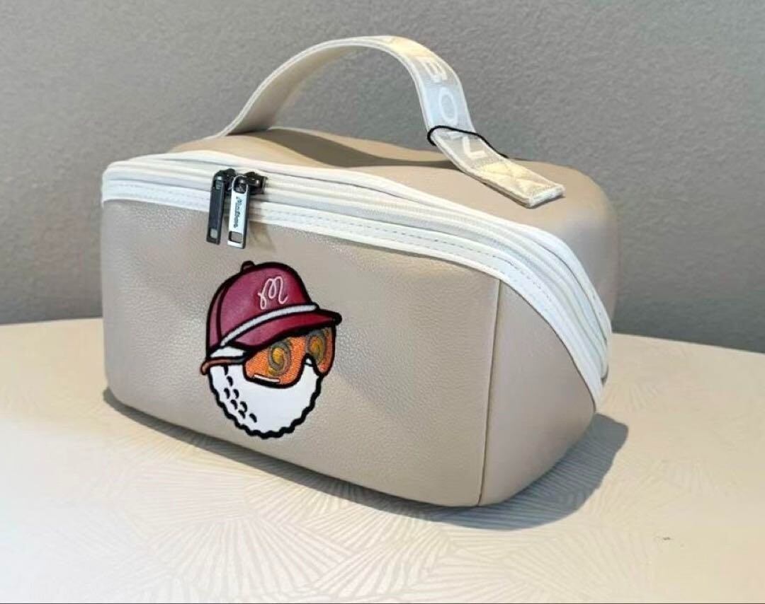 【Malbon Golf】New Born Classic Pouch 2 Colors New Malbon Golf Cart Bag Handbag Pouch 2 Colors White or