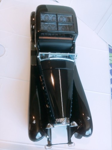 Franklin Mint 1930 Bugatti Royale Coupe Napoleon, 1/24, Used, No Box or Papers! - Picture 4 of 12
