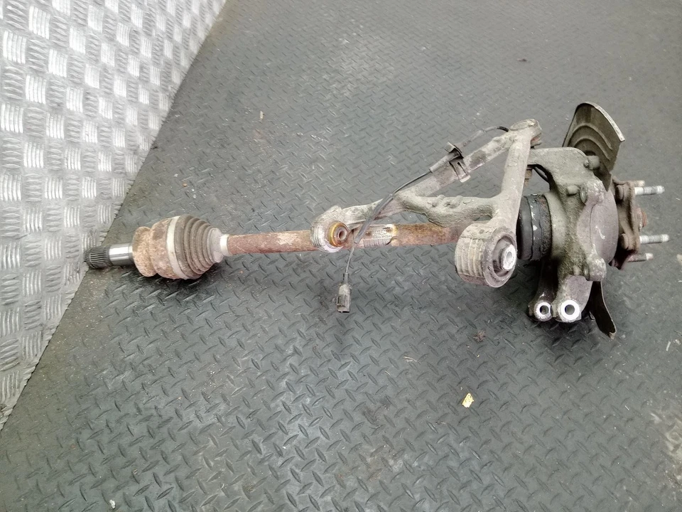 JAGUAR XF HUB STUB DRIVESHAFT REAR LEFT 2.2 DIESEL 8X235A971AA X250 2011 - 2015 - Image 3 of 4