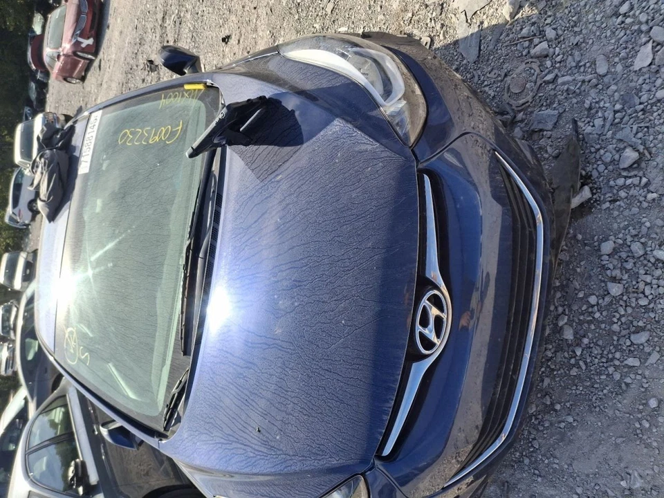 2015 Hyundai Elantra Grille Upper Center Bright Chrome Used 3703273 - Image 2 of 2