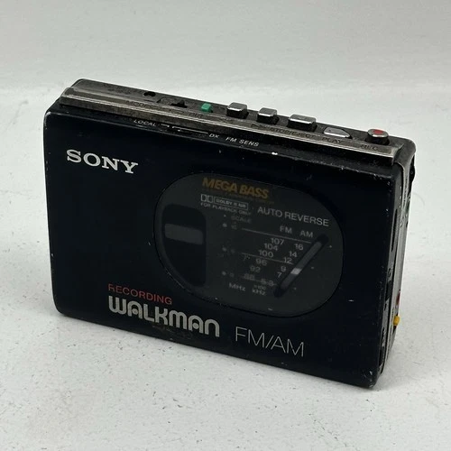 Vintage Portable Cassette Recorder AM/FM Radio Walkman Style Mega Bass AS-IS