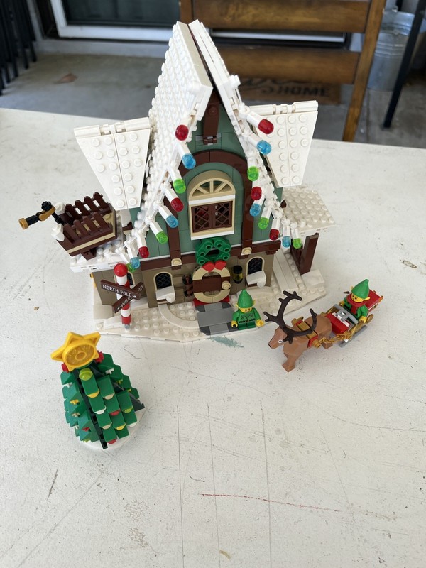 LEGO 10275 RARE Creator Elf Club House FAST SHIPPING! Missing Pieces/figures