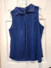 Sleeveless wrinkle resistant blouse. Talbots. Navy Cotton blend. Good used con