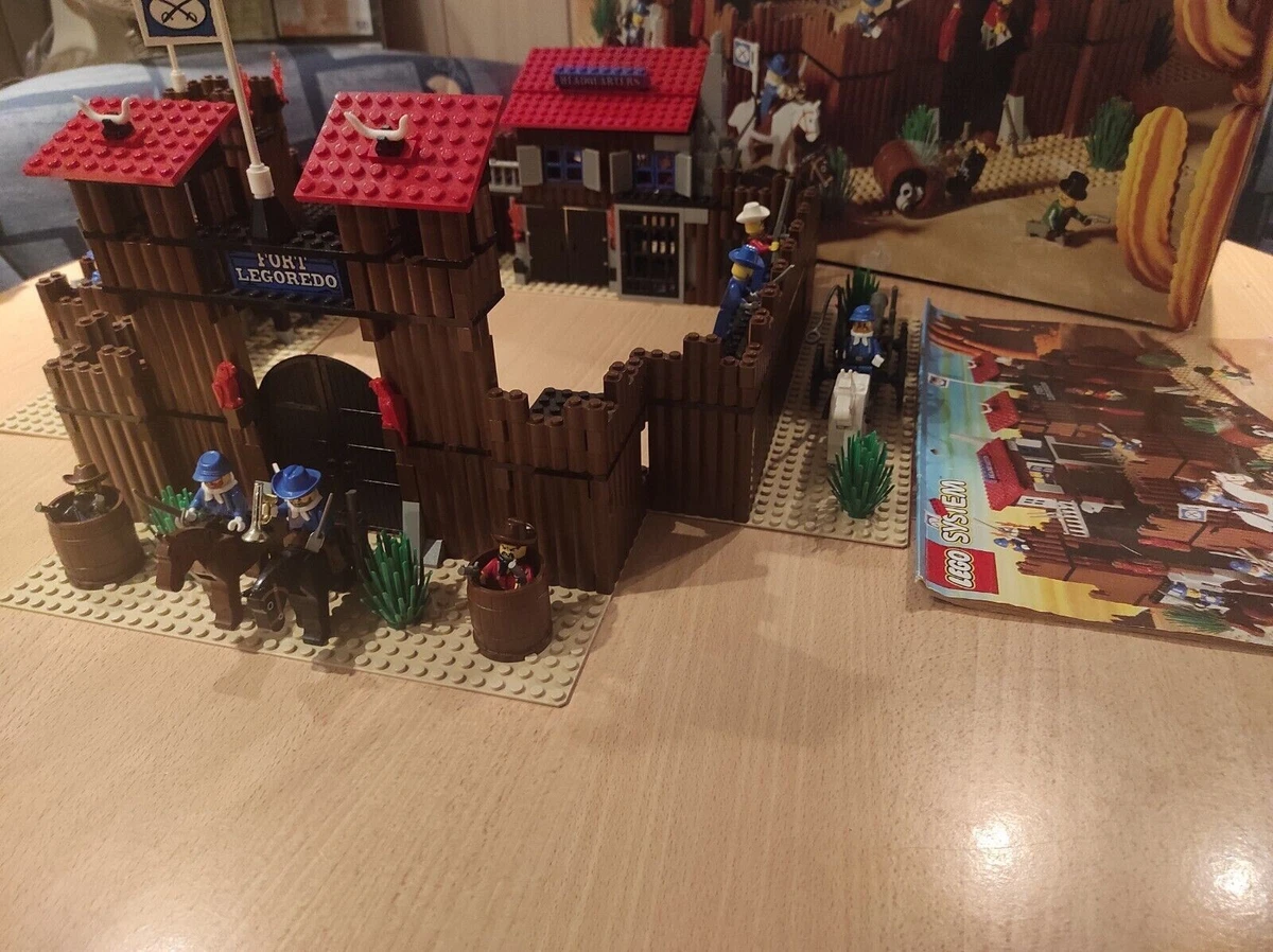 Fort hotsell legoredo ebay