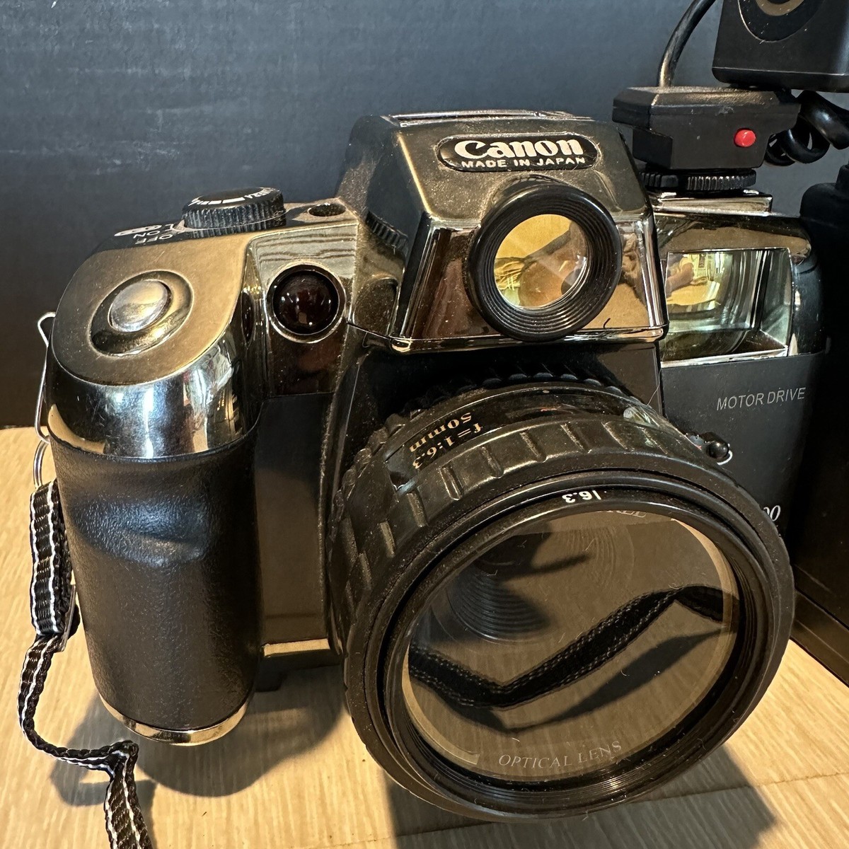 Canon Motor Drive DL-9000 Red Eye Reduction Camera and Vintage Bag