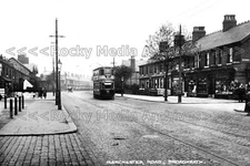 Vnn-2 Altrincham Tram, Manchester Road, Broadheath, Manchester. Photo