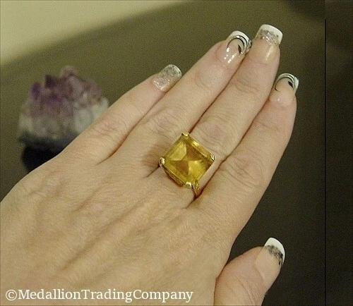 Antiguo anillo de citrino marrón naranja rectangular de oro amarillo de 18k de 17,42 quilates talla 6 Foto 4 de 4