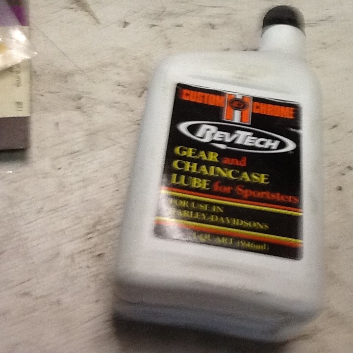 RevTech Gear & Chain Case Lubricant Oil Lube Harley-Davidson Sportster ...