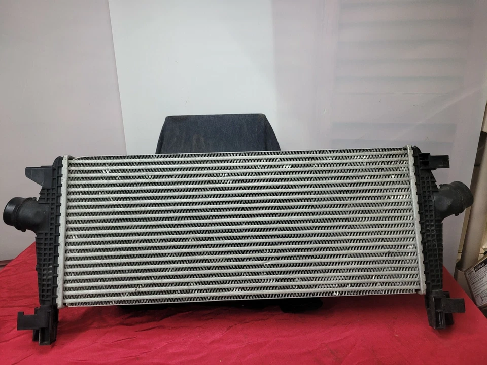 Chevy Cruze 2011-14 1,4 L turbo intercooler enfriador de aire 52437644 Foto 2 de 3