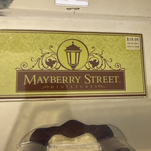 Mayberry Street 602011 Miniatures Dollhouse Sofa & Chair Matching Set 2006 - Picture 8 of 10