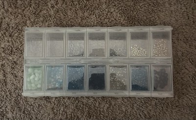 Craft Mates Jewelry Making Kit Assorted Beads Findings for Bracelets Earrings