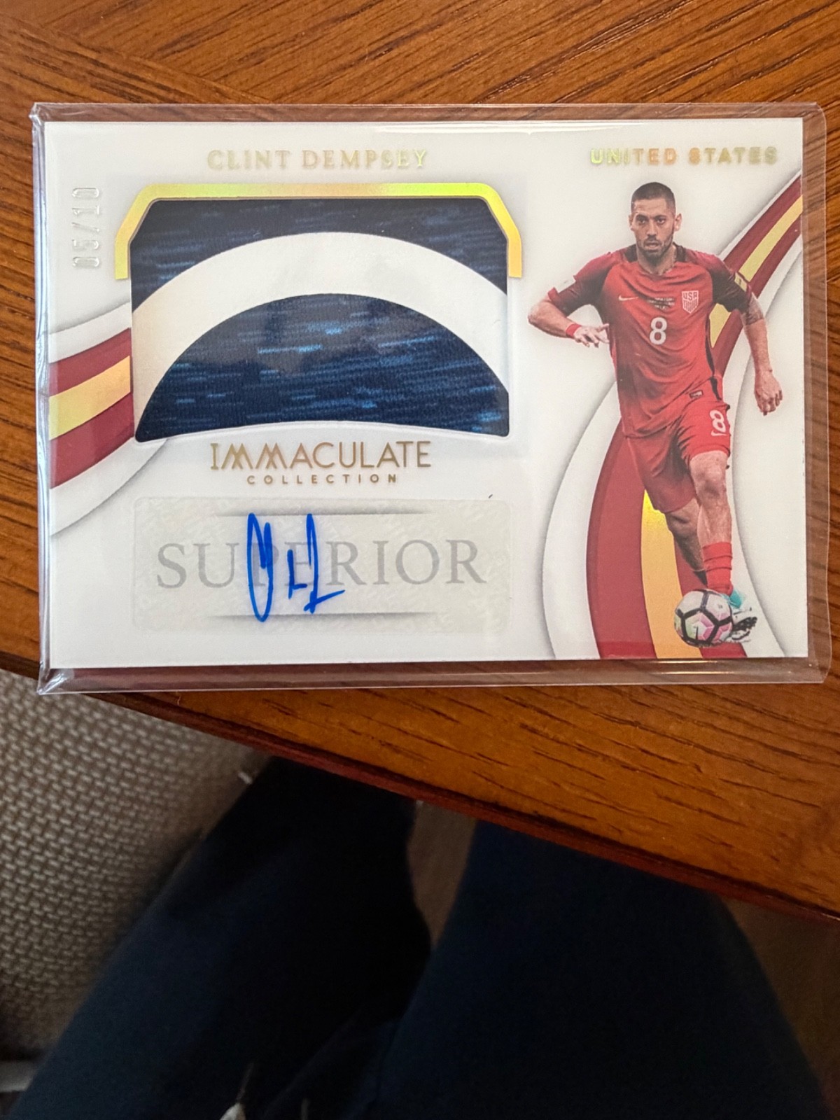 Clint Dempsey 2018-19 Immaculate Superior Patch Auto #05/10 United States Rare