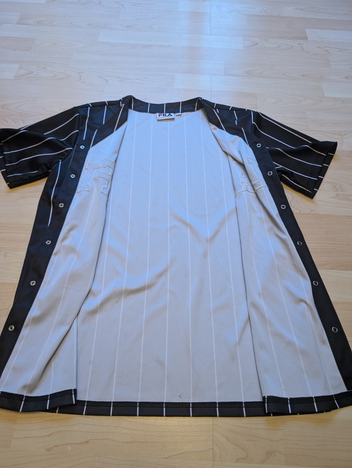 Maglia da baseball FILA maglia bottoni a pressione scritta M manica corta