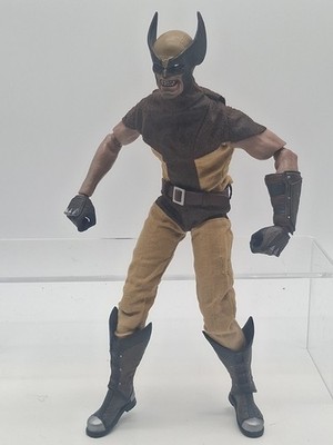 Marvel 1/6 scale Crazy Toys 2016 Wolverine figure  Brown and Yellow 