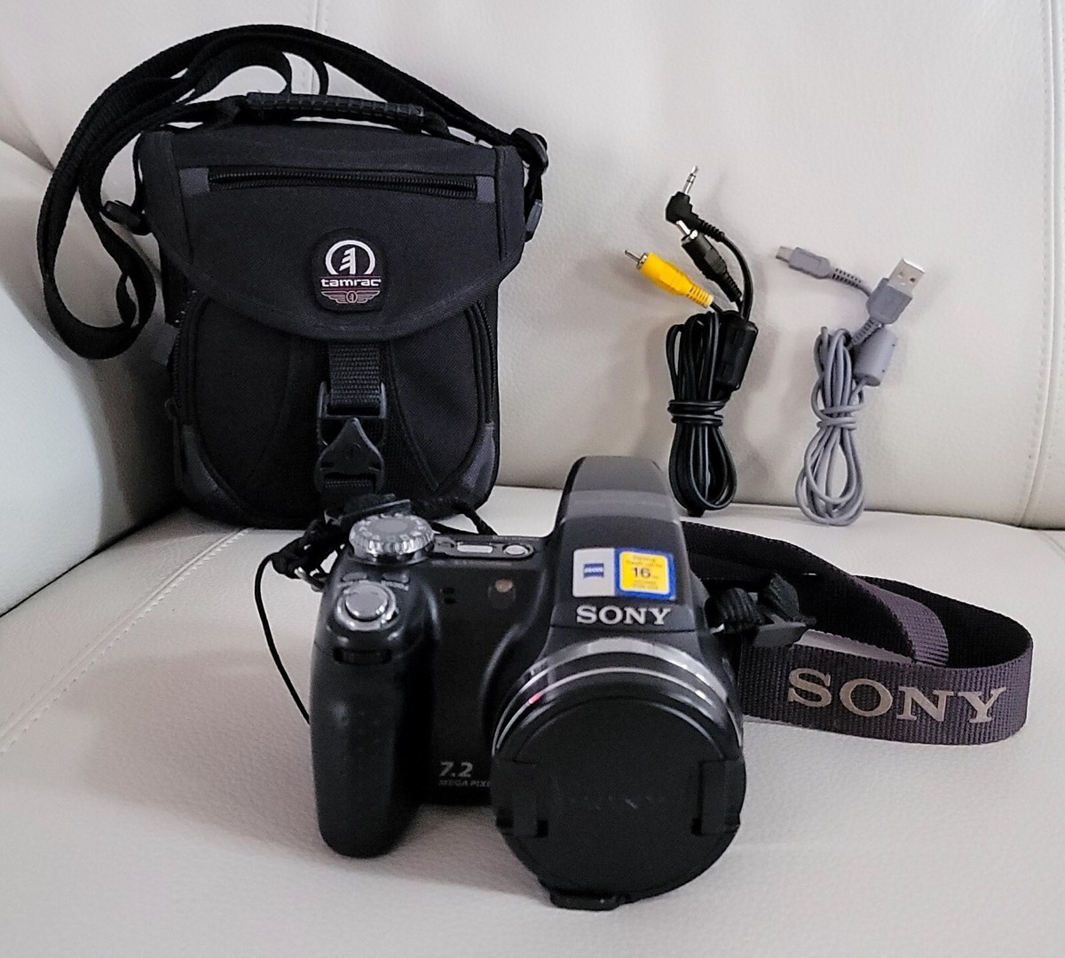 SONY Cybershot DSC-H5 7.2MP Digital Camera+ 12x Optical Image 