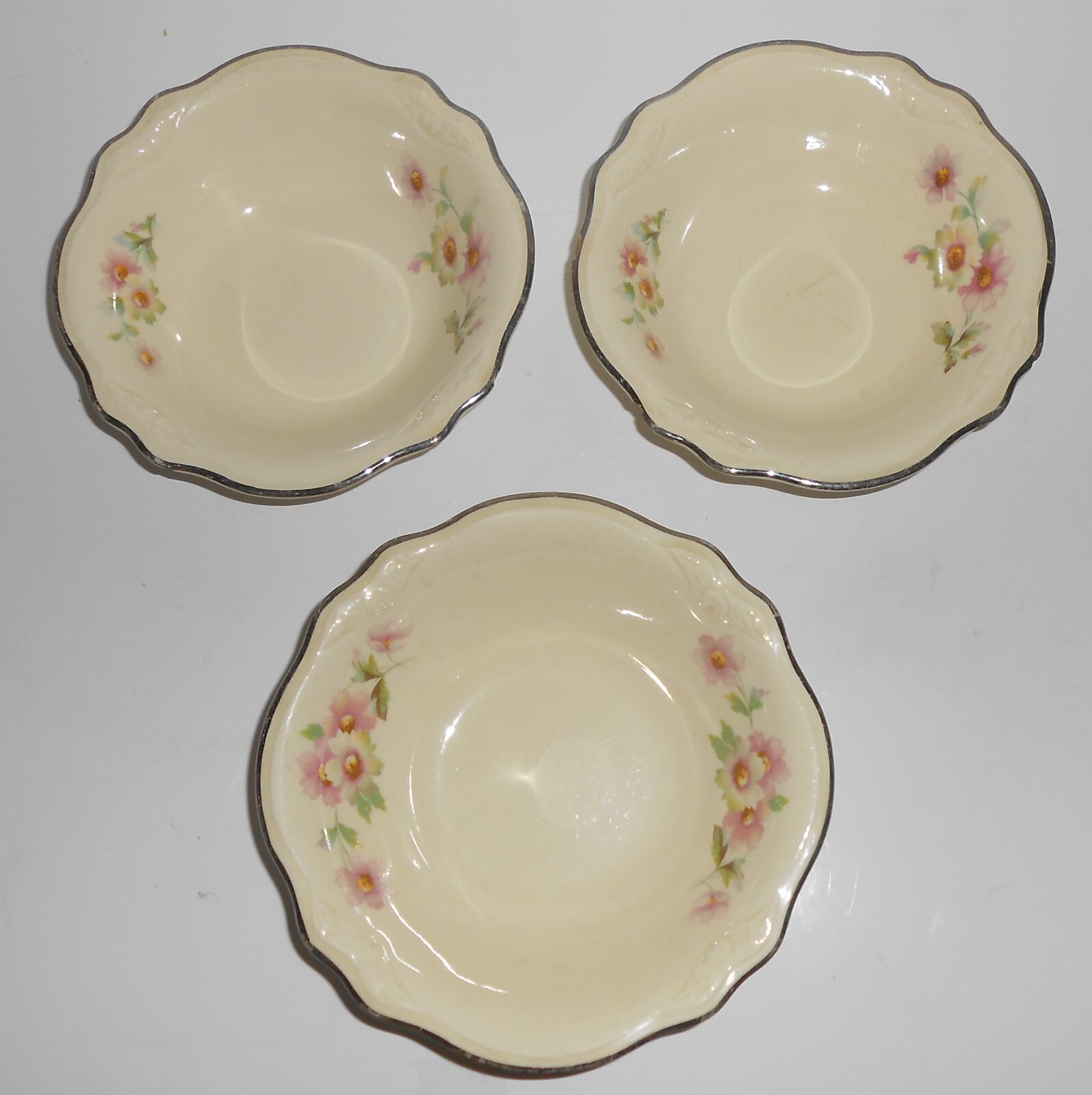 VINTAGE Homer Laughlin Company Virginia Rose w/Platinum Set 3/Bowls