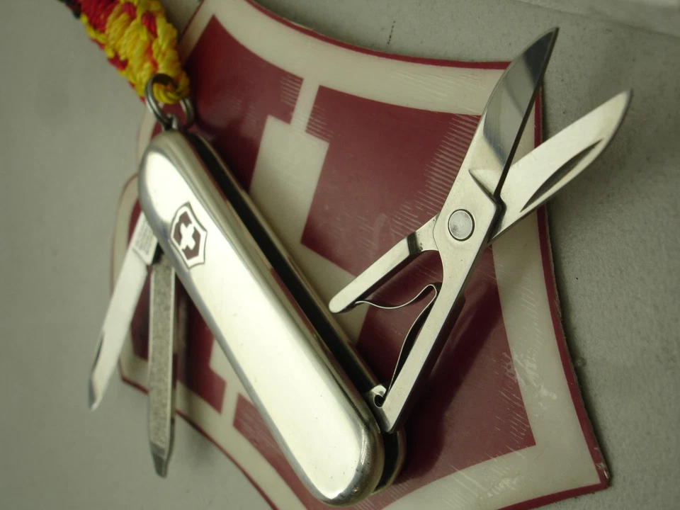 Cuchillo clásico SD Swiss Victorinox de plata esterlina 750 de bolsillo raro descontinuado Foto 4 de 4