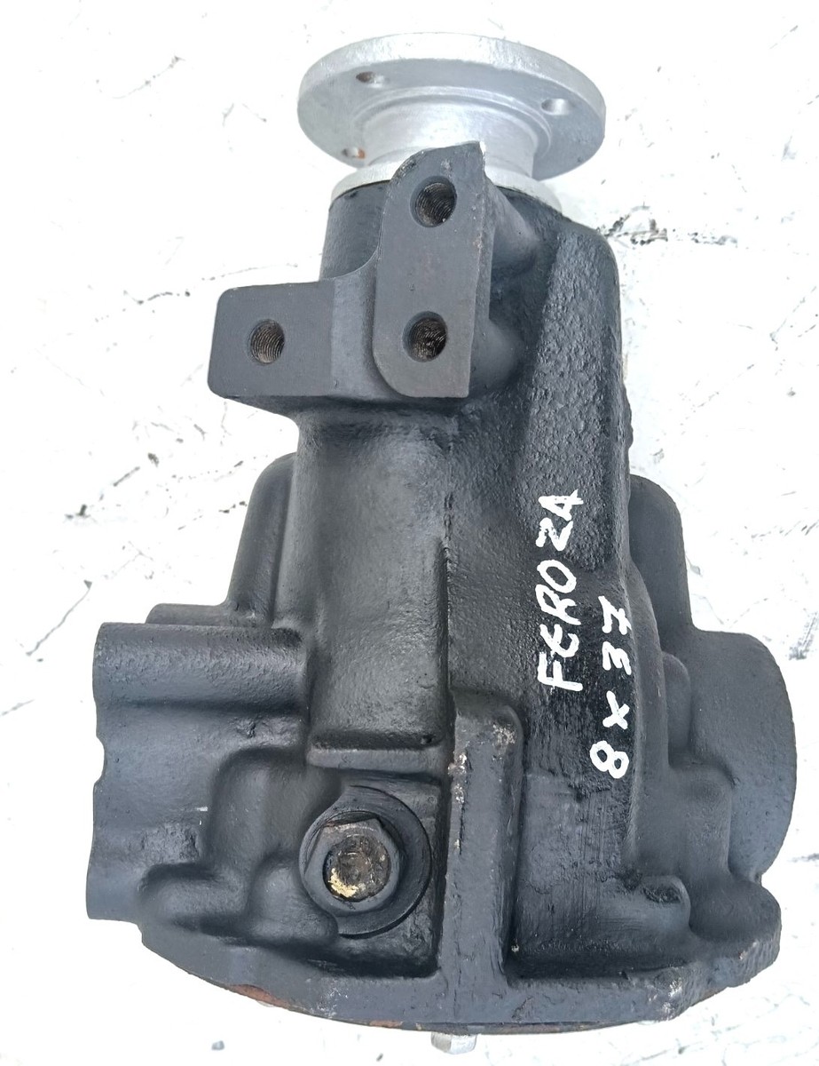 Daihatsu Feroza Rocky F300S Front differential 37:7 Ratio: 5