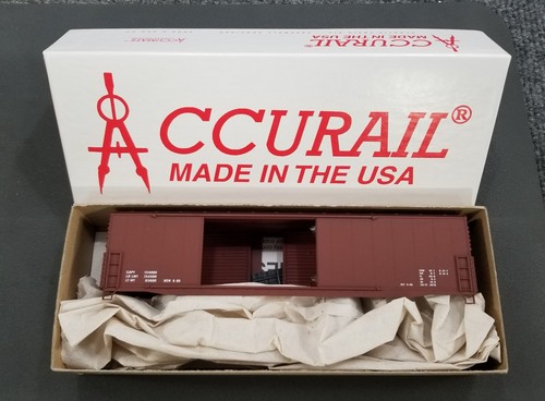 Accurail HO #5998 Data Min Red 50' Dbl Dr Boxcar # Kit sin montar | Zustand: Used