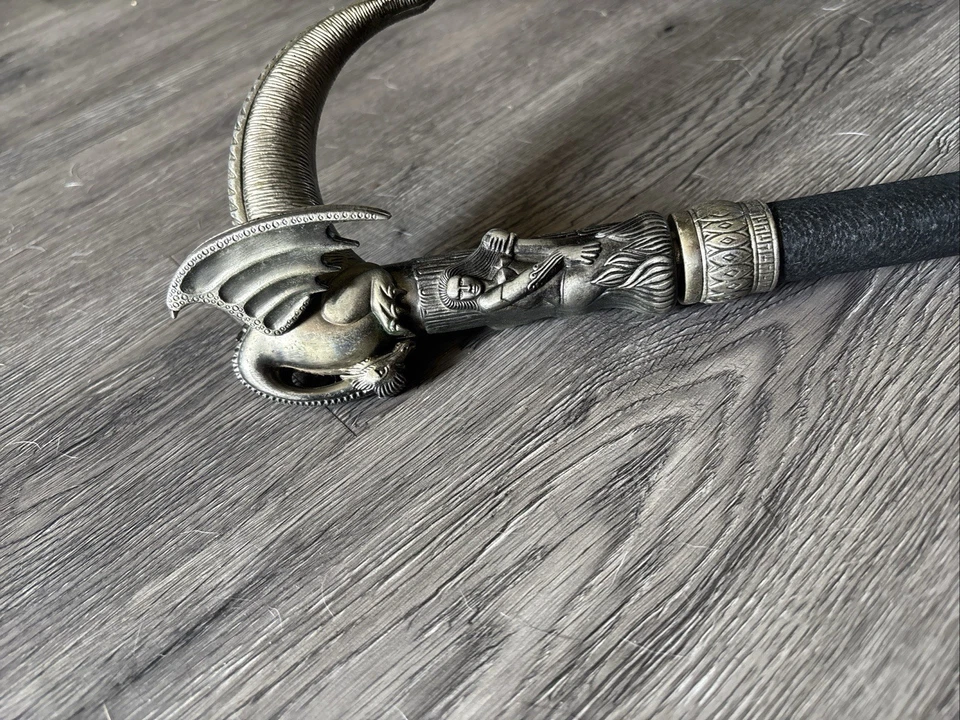 Espada de lata única antigua Foto 4 de 4