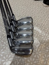 Titleist T100s Right-Handed Iron Set 6-pw Steel Shaft