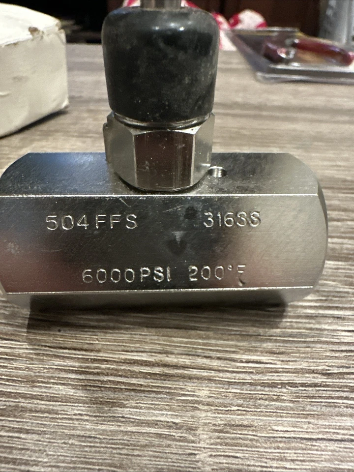 NoShok 1/2 Inch NPT F-F Soft Seat 316SS Needle Valve 504-FFS NOS - Image 3 of 4