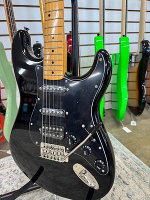 Squier Classic Vibe '70s Stratocaster HSS with Maple Fretboard