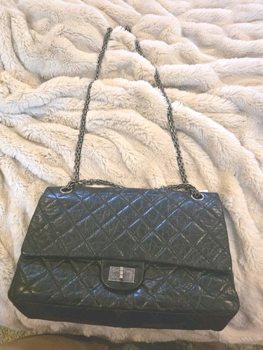 Chanel2.55 Reissue DoubleFlap Quilt Black Texture Leather Shoulder or Crossbody