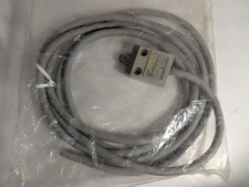 NEW GENUINE OMRON D4C-1602 LIMIT SWITCH 