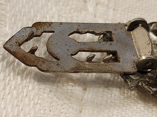 Clip per abito vintage Art Decò - tono argento con strass e filigrana 2" x 1,5" - Foto 8 di 12