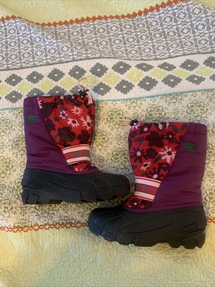 Sorel Girls Snow Boots Size 2 Gently Used Insulated With Pink Floral Pattern - Image 3 of 4