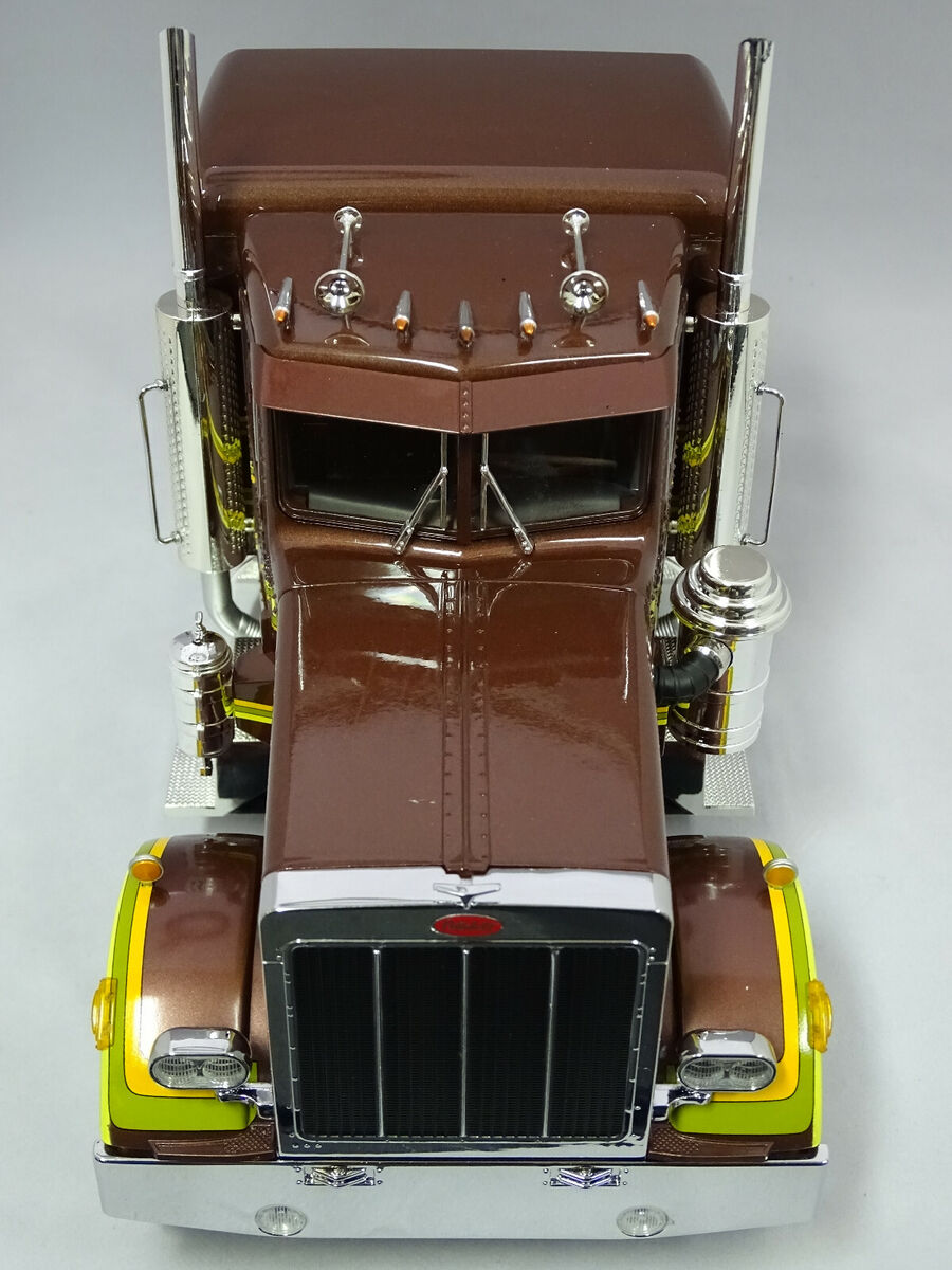 Peterbilt 359 (1967) Truck Lorry Brown Brown RK180081 Road Peterbilt 359 (1967) Truck Lorry Brown Brown RK180081 Road