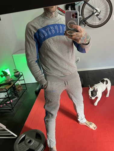 trapstar tracksuit (large)