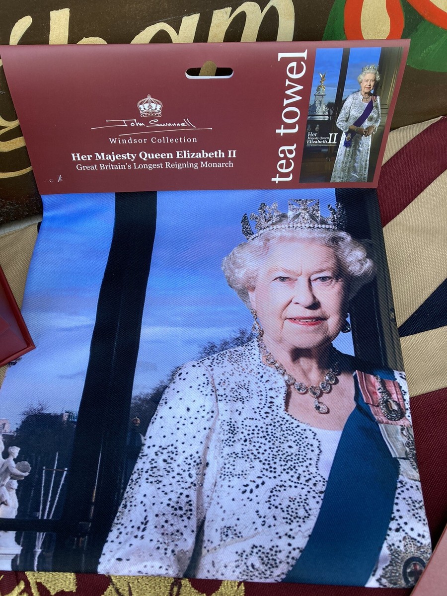 Windsor Collection Queen Elizabeth II by John Swannell 3 ITEMS