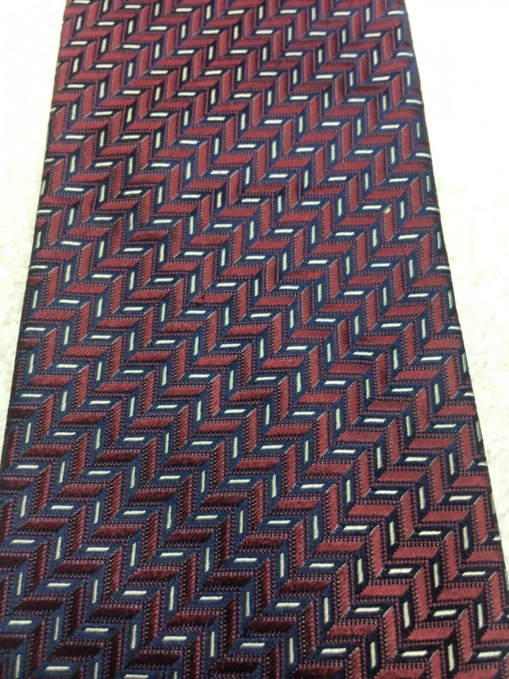 JOSEPH AND FEISS CORBATA HOMBRE BORGOÑA CON AZUL Y BLANCO 4 X 61 Foto 3 de 4