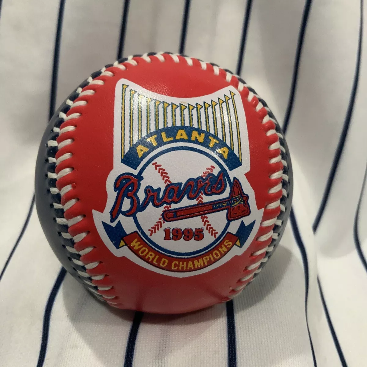 Atlanta Braves 1995 World Champions Burger King Souvenir baseball