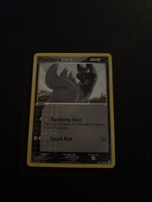 Poochyena 80/110 Holon Phantoms Regular
