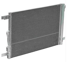 UAC  AC Condenser Parallel Flow w/ Built-In D...