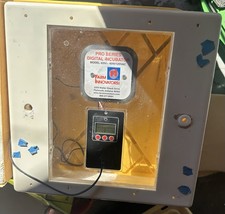 Farm Innovators 4250 Digital Circulated Air Incubator