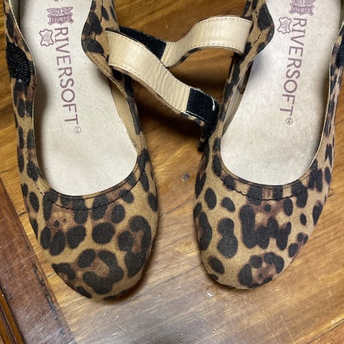 Rivers Super soft Leopard Low Heels Barely Worn Size 37 6.5 Wide Comfort - Picture 3 of 23