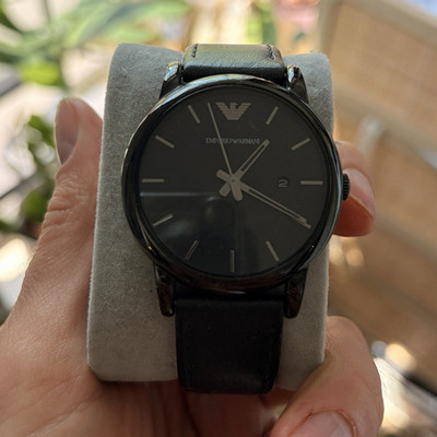 Emporio Armani Men's Black Leather Analog Wristwatch Date Indicator Classic