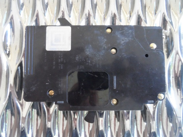 SQUARE D EDB14020 20 AMP Single Pole Circuit Breaker 277 Volts | eBay