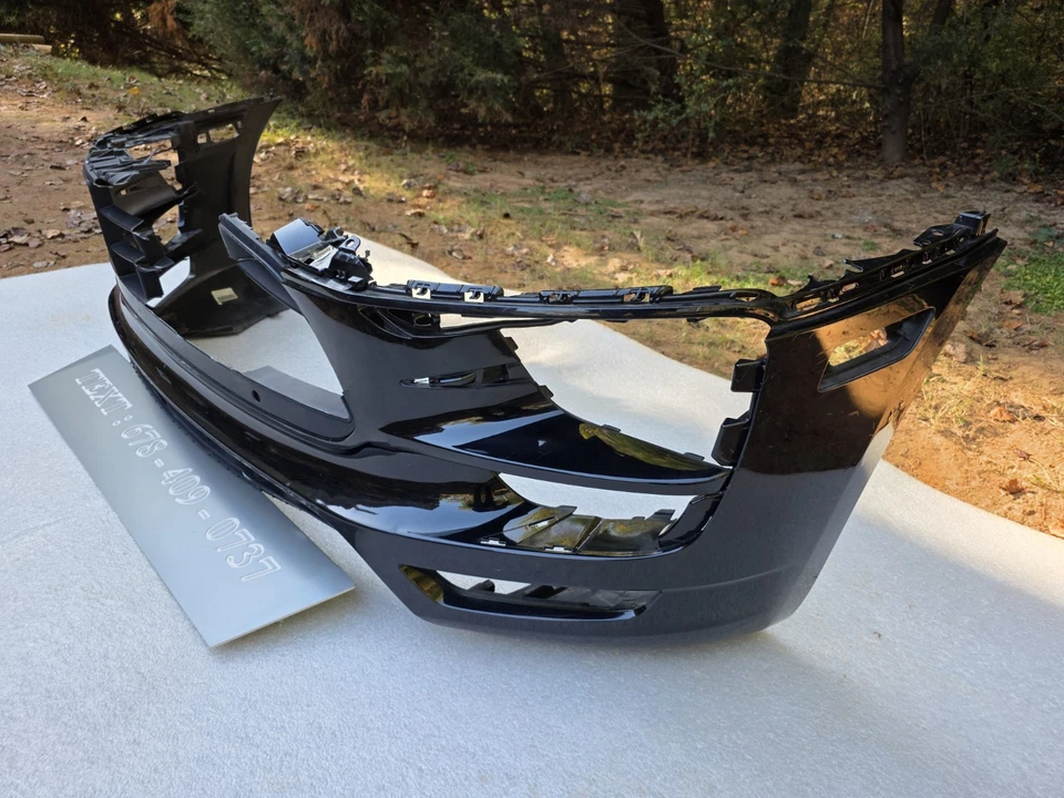 2014 2015 2016 2017 2018 Porsche Macan GTS Front Bumper Cover OEM (NO SHIPPING) - Image 3 of 4