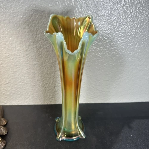 ANTIQUE 1908 NORTHWOOD FOUR PILLARS CARNIVAL GLASS VASE - AQUA OPAL Vase!