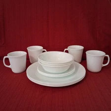 Corelle Dinnerware Set Winter Frost White 15-Piece Chip Resistant