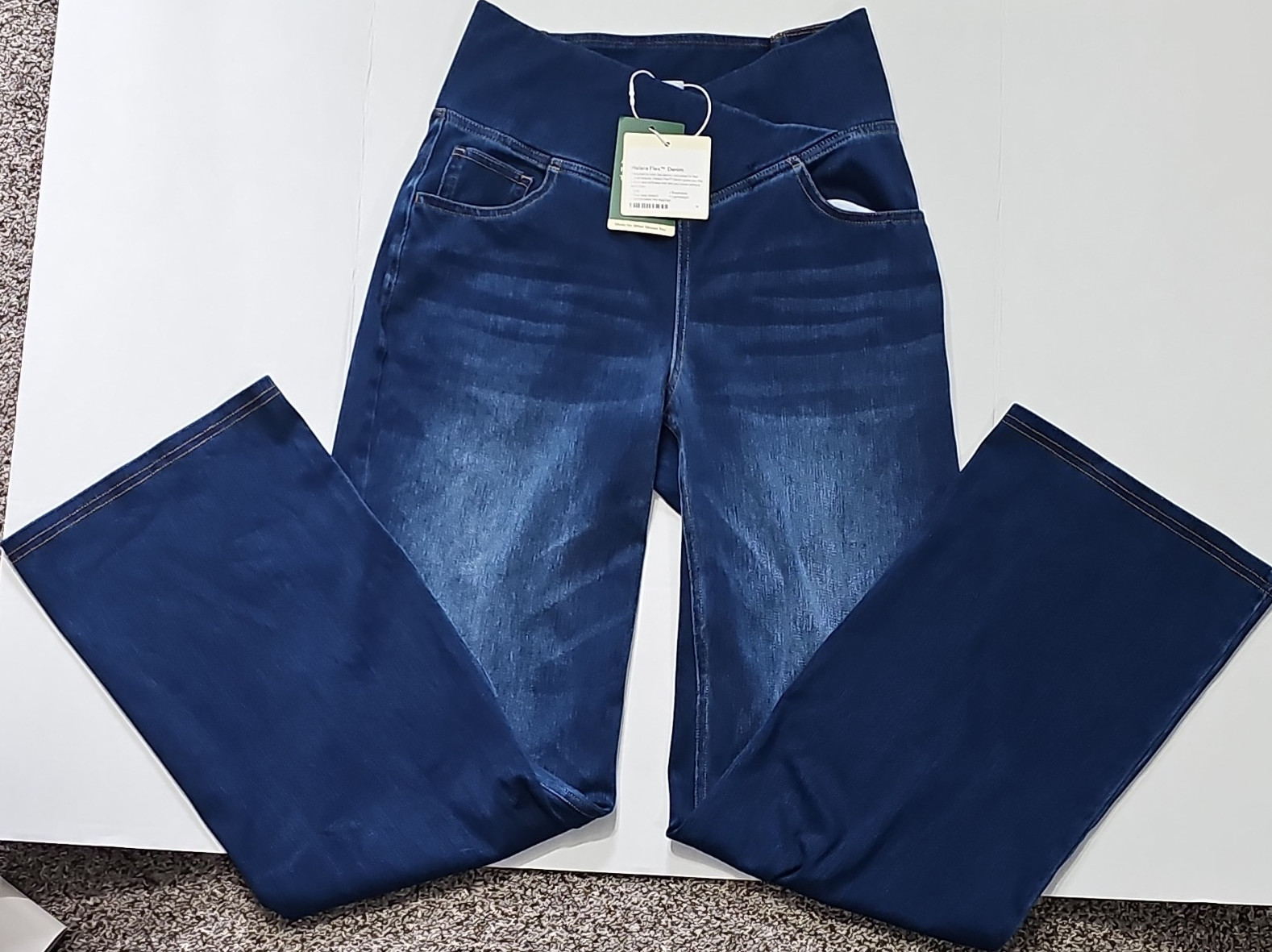 NWT Halara Blue Dark Wash Pull-On flare Jeans High Rise Stretch woman Size M